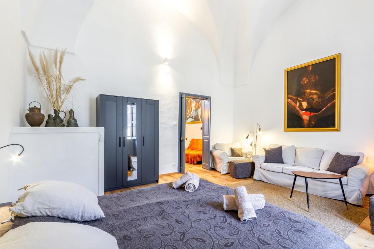 דירות Lecce Center Charming Flat With Terrace מראה חיצוני תמונה
