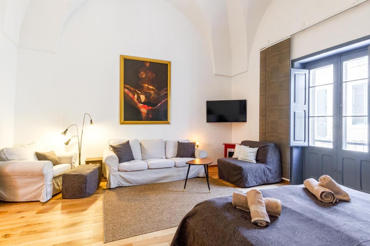 דירות Lecce Center Charming Flat With Terrace מראה חיצוני תמונה